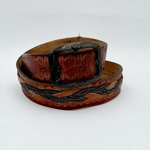 Brown Leather western style belt with braided leather and denim.